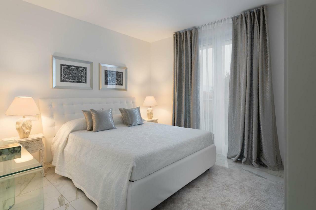 Apartment Bianca Luxury Desenzano del Garda